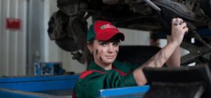 Read more about the article How to know it’s time for an oil change